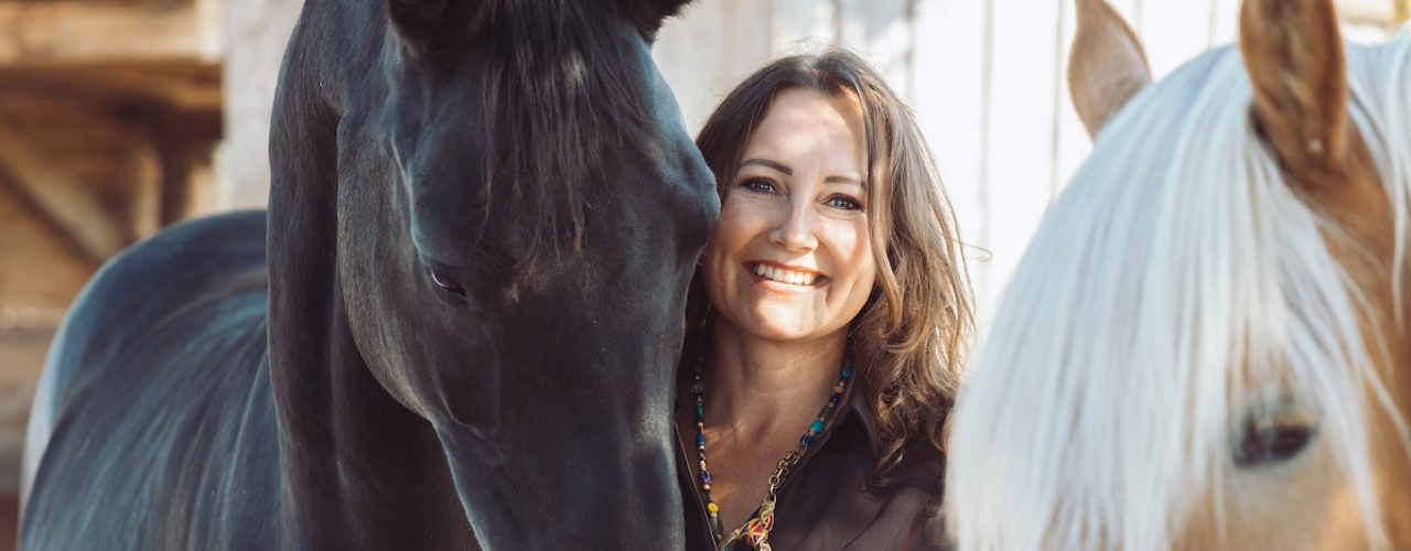Romana Lison Erden mit Pferden